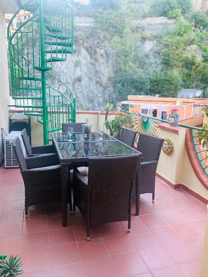 La Fontanella Apartment Taormina Luaran gambar