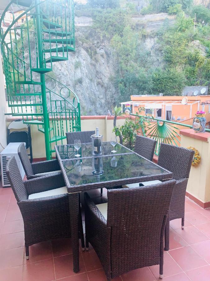 La Fontanella Apartment Taormina Luaran gambar