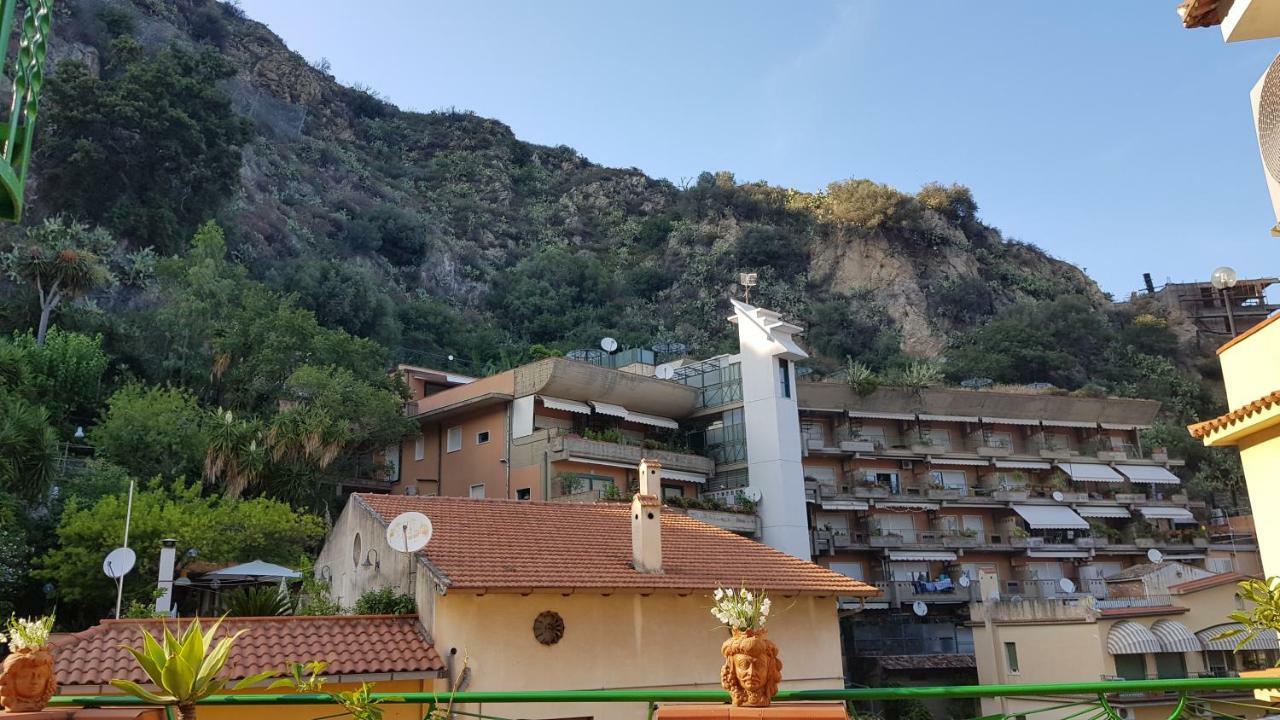 La Fontanella Apartment Taormina Luaran gambar
